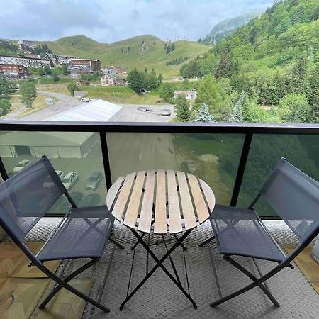 Studio Refait A Neuf Avec Balcon - Famille - Parking Couvert Chamrousse Eksteriør bilde