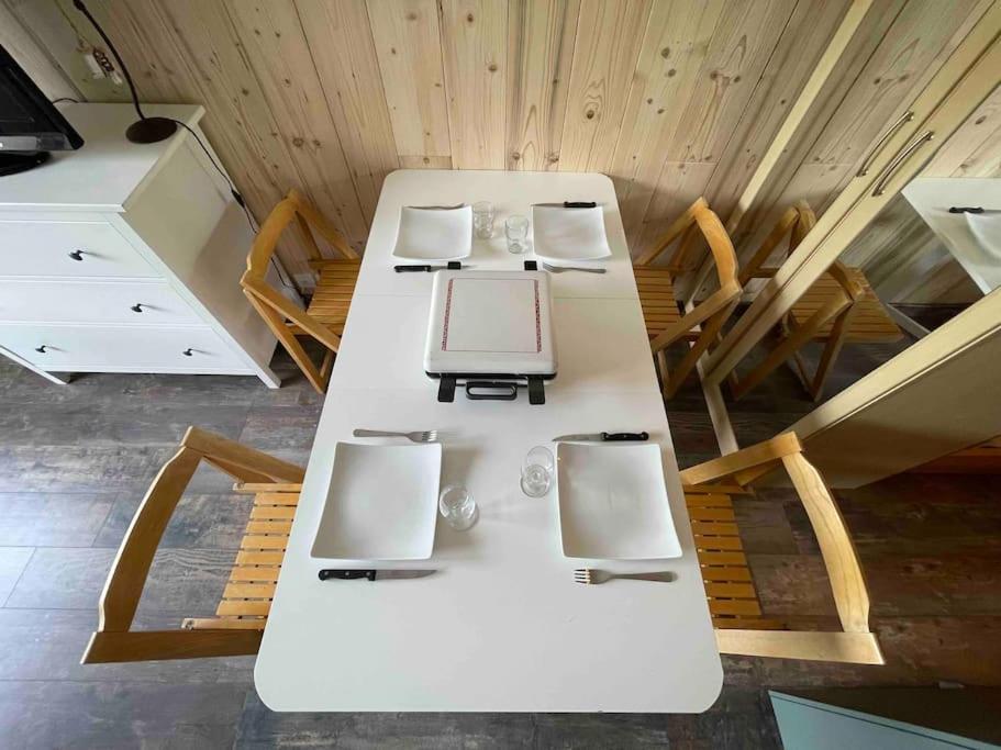 Studio Refait A Neuf Avec Balcon - Famille - Parking Couvert Chamrousse Eksteriør bilde