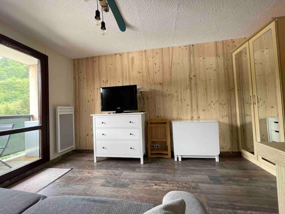 Studio Refait A Neuf Avec Balcon - Famille - Parking Couvert Chamrousse Eksteriør bilde