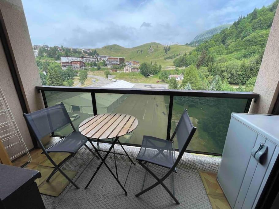 Studio Refait A Neuf Avec Balcon - Famille - Parking Couvert Chamrousse Eksteriør bilde